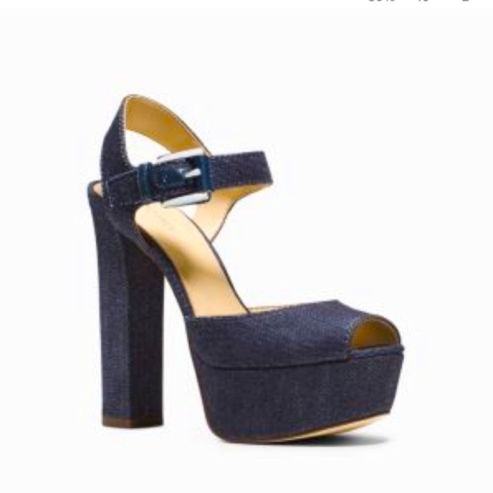 Michael Kors Denim Pump 💙